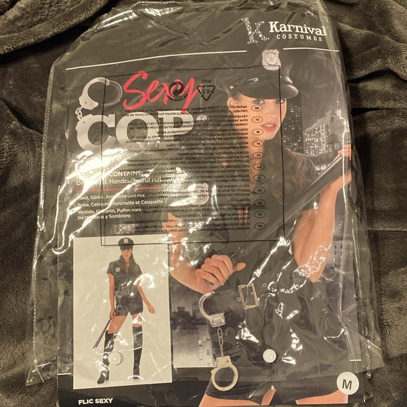 Fashion nova - Picture 1 of 2